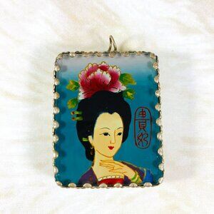 Vintage Japanese cameo hand painted double sided Asian women Kimono pendant RARE